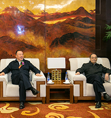十届全国人大副委员长蒋正华与十一届全国政协副主席白立忱出席我会活动
