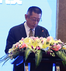 中国亚洲经济发展协会常务副会长、华夏产业经济研究院常务副院长兼理事长、北京民营科技促进会理事长刘红路宣