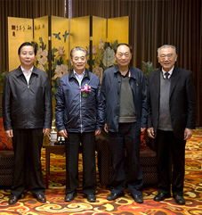 十一届全国政协副主席李金华与会领导及会员单位合影